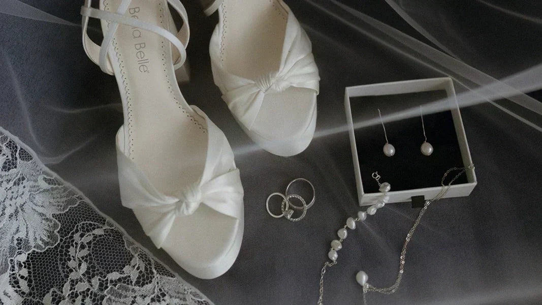 10 Wedding Gifts The Bride Will Actually Remember